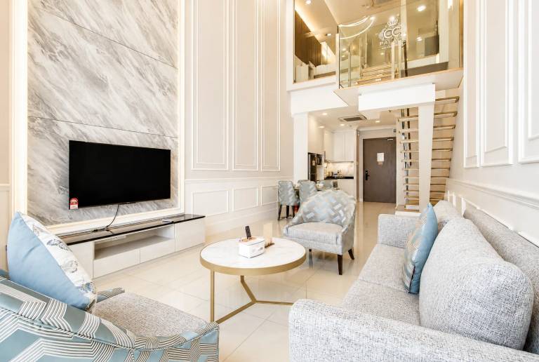 SCP Executive Duplex Suites – Societe Suites